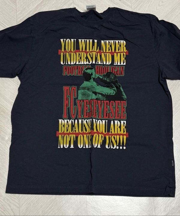 MUSINSA公式 | YESEYESEE Y.E.S Hooligan Tee Charcoal