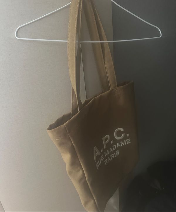 MUSINSA | A.P.C. Lou Madame Lou Tote Bag - Caramel