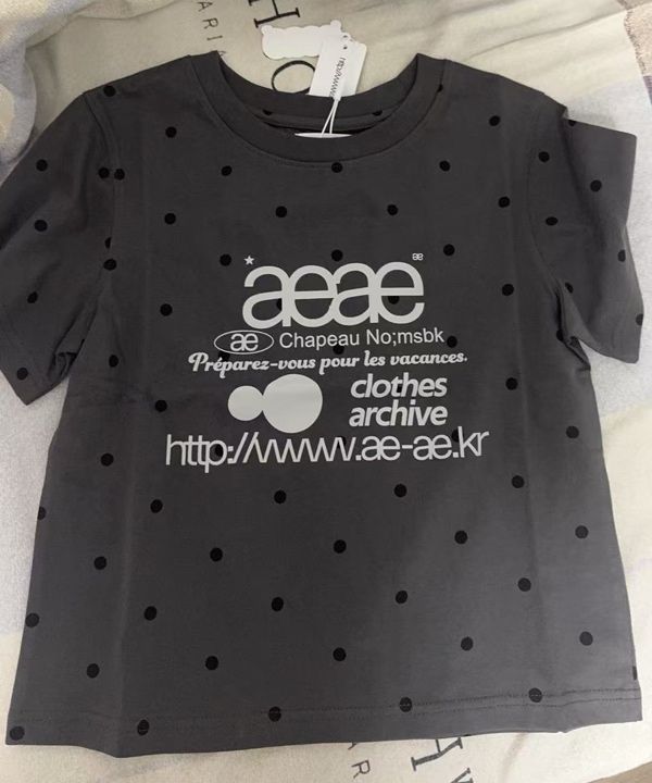 MUSINSA公式 | AEAE WEB LOGO DOT CROP T-SHIRTS [CHARCOAL]