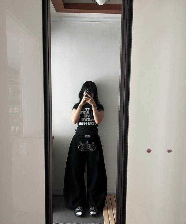 ☆BADBLOOD☆ Lion Patch 2 Way Curved Jogger Washed Black MUSINSA | BADBLOOD Lion Patch 2 Way Curved Jogger - Washed Black