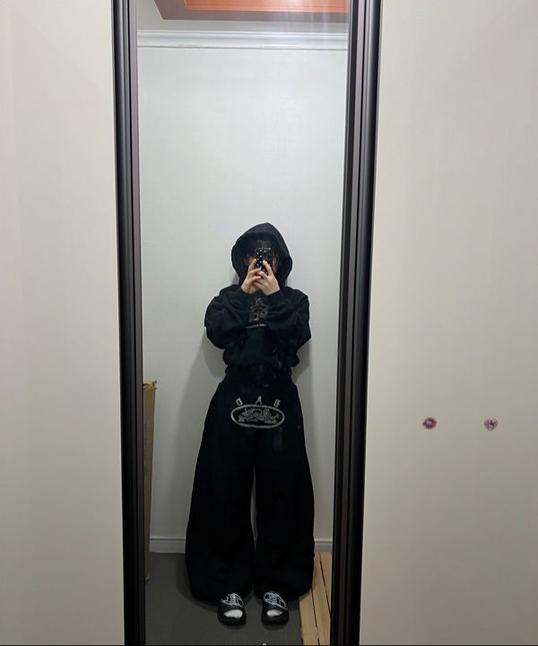 MUSINSA | BADBLOOD Lion Patch Hoodie - Washed Black