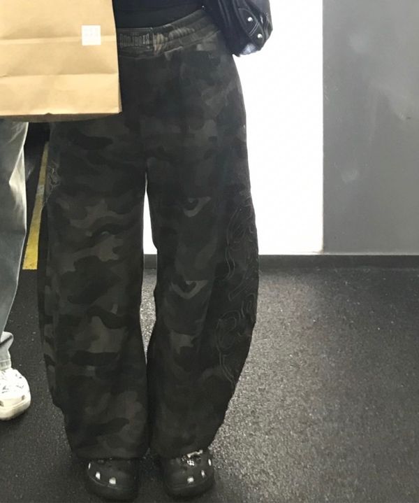 MUSINSA | BADBLOOD Mystic Capsule 2 Way Curved Jogger