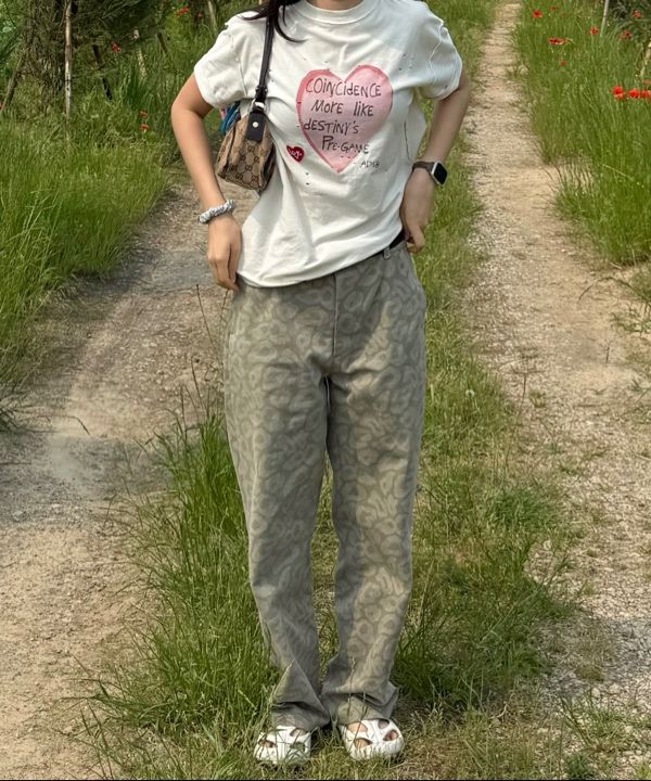 【ANDERSSON BELL】注目ブランド★Unisex Heart Message T-shirt UNISEX HEART MESSAGE T-SHIRT atb1251u(ECRU) – Andersson Bell