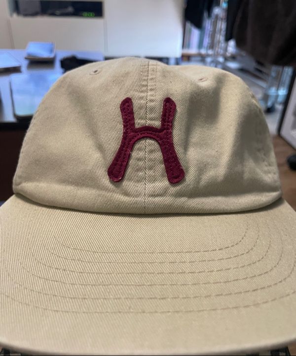 【HELLO SUNRISE】S Logo Cotton Relaxed Fit 6Panel Cap/追跡付 헬로선라이즈 H 로고 코튼 릴랙스핏 6패널 캡 네이비 | Hello