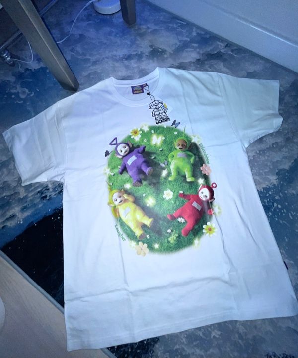 Tシャツ・カットソー LAUGHER Teletubbies Garden Teletubbies T-Shirt White TE19 MUSINSA | LAUGHER [Teletubbies] Garden Teletubbies T-Shirt