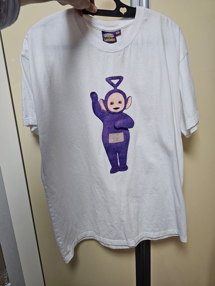 Tシャツ・カットソー LAUGHER Teletubbies Garden Purple T-Shirt Black TE20 MUSINSA | LAUGHER [Teletubbies] Motion Purple Dolby T-shirt