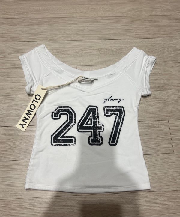 [GLOWNY] 247 SNUG TEE ★大人気★ MUSINSA公式 | GLOWNY 247 SNUG TEE (2 Colors)