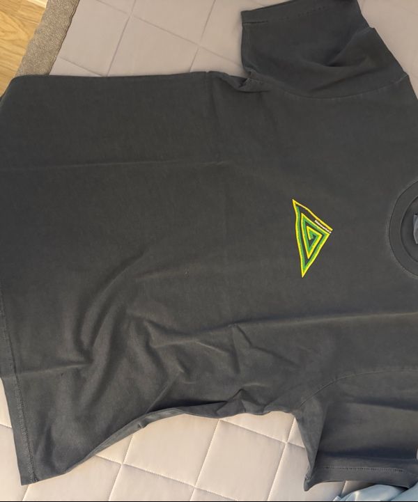 ★thisisneverthat★ Spiral Triangle Tee Off Black TN251TTSST MUSINSA | thisisneverthat® Spiral Triangle Tee Off Black