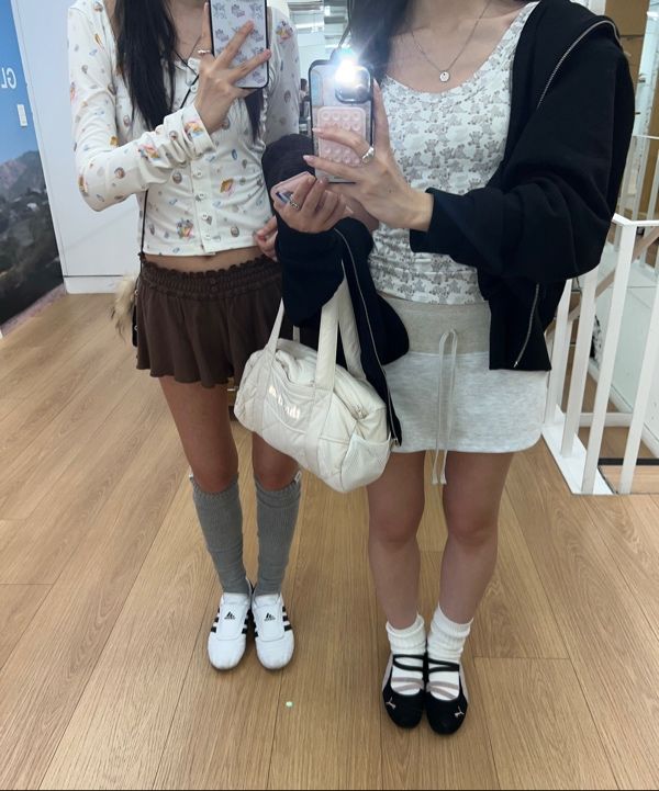 [GLOWNY] 247 DAY SNUG MINI スカート★新作・25SS★韓国★ MUSINSA公式 | GLOWNY 247 DAY SNUG MINI SKIRT (2 Colors)
