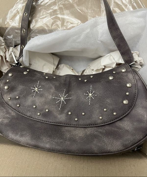 ●ILLIGO● Stud Ornament Hobo Bag Charcoal 25SMBAG02CH MUSINSA | ILLIGO Stud Ornament Hobo Bag Charcoal