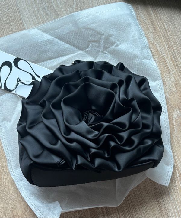 MUSINSA | ILLIGO Flower Bokjori Bag Black