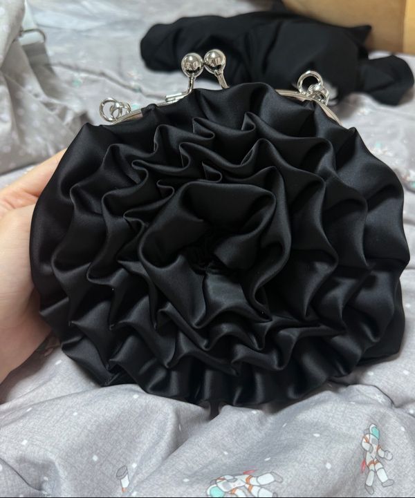 MUSINSA | ILLIGO Flower Bokjori Bag Black