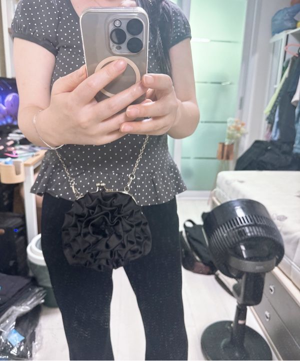 [ILLIGO] FLOWER BOKJORI BAG /追跡付 MUSINSA | ILLIGO Flower Bokjori Bag Black