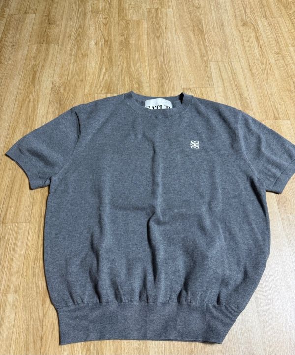 ジャケット [SATUR] (W) CLASSIC CREWNECK HALF KNIT SATUR | (W) Classic Crew Neck Half Knit | Yeogi kr | 韓國