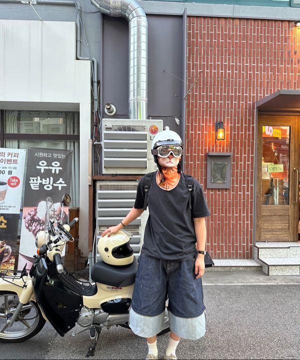 MUSINSA | ANGLAN Turn-up Selvedge Denim Half Pants - Indigo