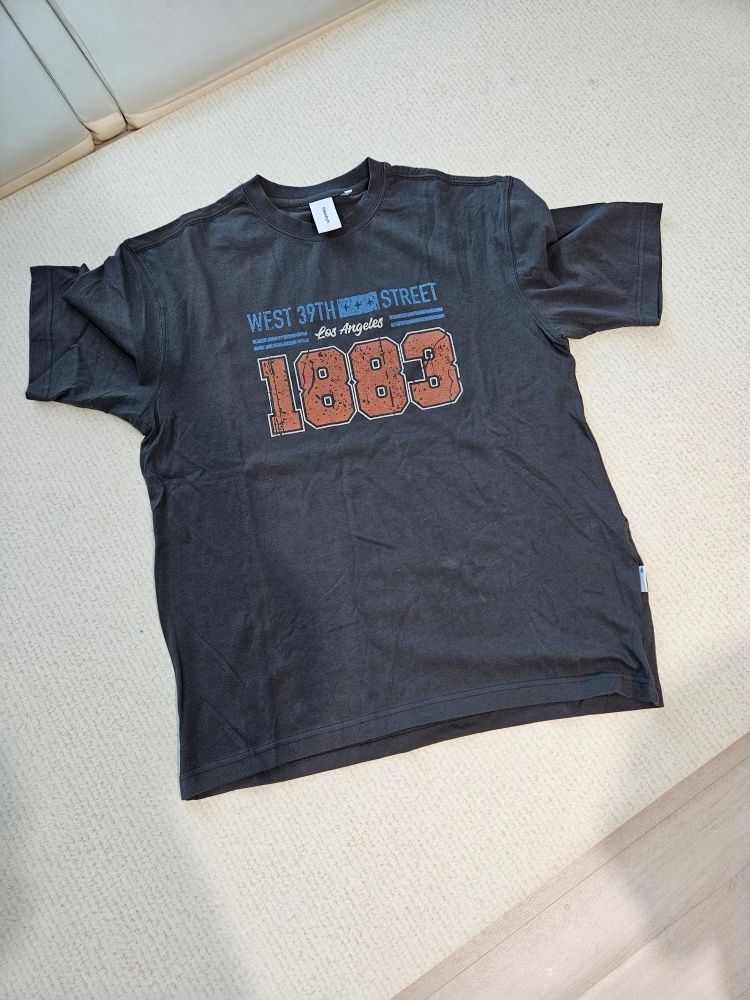 MUSINSA公式 | URBANDTYPE 1883年ヴィンテージグラフィックTシャツ_