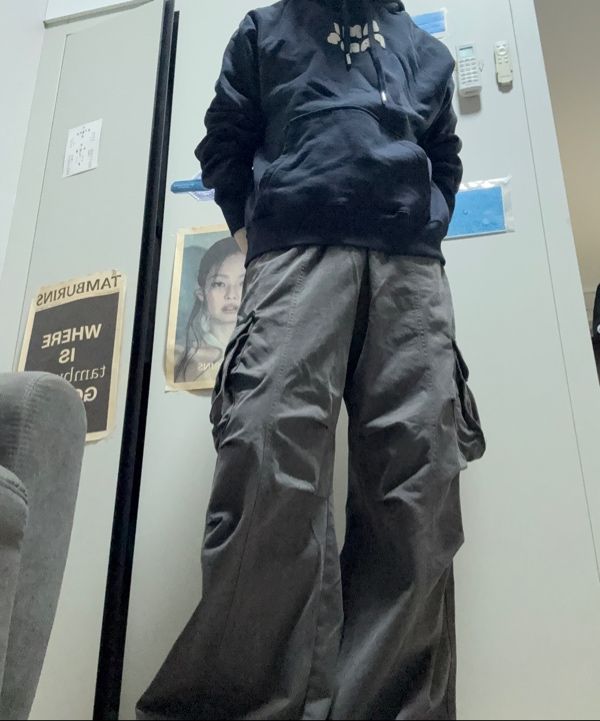 MUSINSA | AAKAM Knee Pin-tuck Contrast Cargo Pants (Dark Gray)