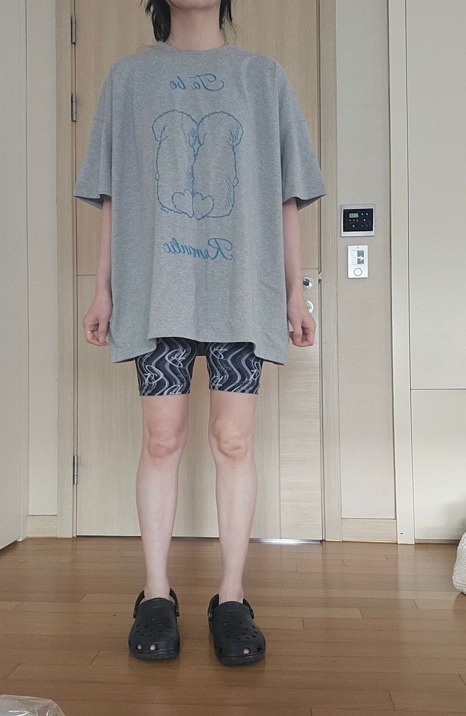 ★RONRON ★PUPPY TAILS OVER FIT T SHIRT RONRON PUPPY TAILS OVER FIT T SHIRT BLACK – SeoulSeoul