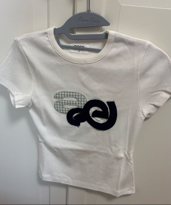 AEAE APPLIQUE LOGO TEE ホワイト MUSINSA公式 | AEAE APPLIQUE LOGO TEE [WHITE]