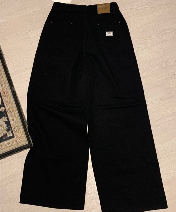 MUSINSA | RONRON BACK HEART STITCH POCKET DENIM PANTS BLACK