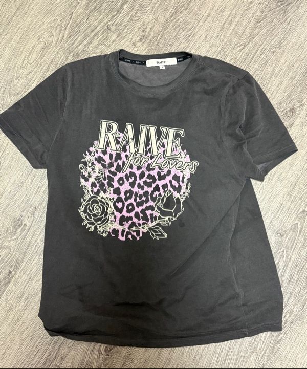 MUSINSA | RAIVE Love Leopard Graphic T-shirt VW5ME607_3color