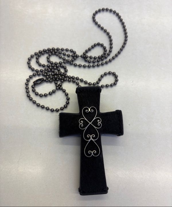 MUSINSA | SCULPTOR Cross Hair On Strap Wallet Black