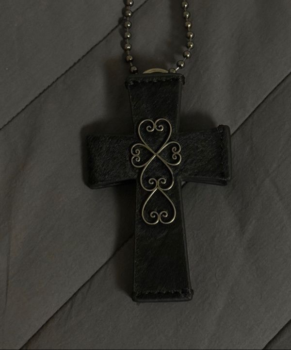 MUSINSA | SCULPTOR Cross Hair On Strap Wallet Black