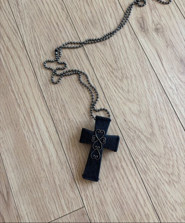 MUSINSA | SCULPTOR Cross Hair On Strap Wallet Black