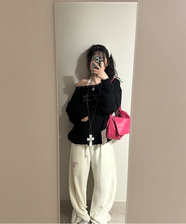 【SCULPTOR】韓国人気★ Cross Hair On Strap Wallet Cross Hair On Strap Wallet Black – SCULPTOR JAPAN