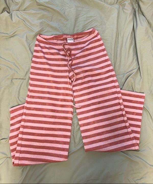 MUSINSA公式 | SCULPTOR Couch Potato Fuzzy Pants Strawberry