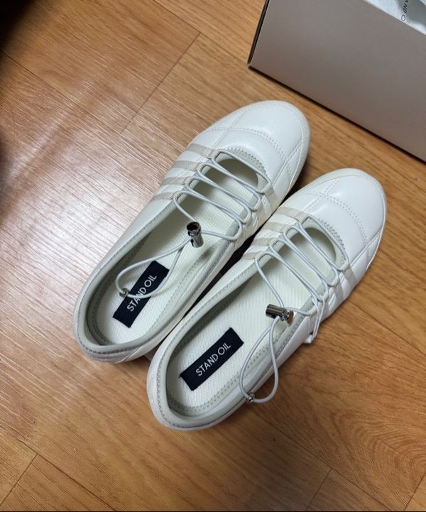 MUSINSA | STAND OIL Tie Maryjane Sneakers