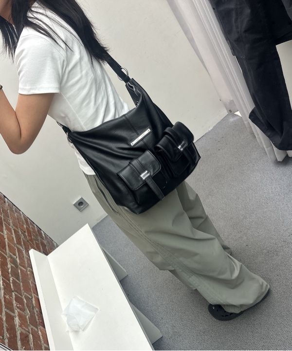 【Matin Kim】DOUBLE POCKET SHOULDER BAG MUSINSA | MATIN KIM DOUBLE POCKET TWO WAY BAG IN BLACK