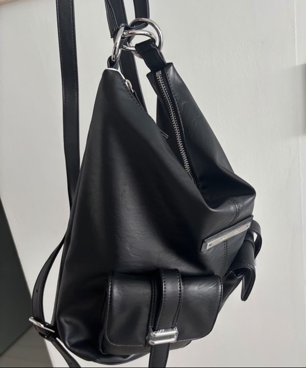 【MATIN KIM】DOUBLE POCKET TWO WAY BAG ●送料・関税込● MUSINSA | MATIN KIM DOUBLE POCKET TWO WAY BAG IN BLACK