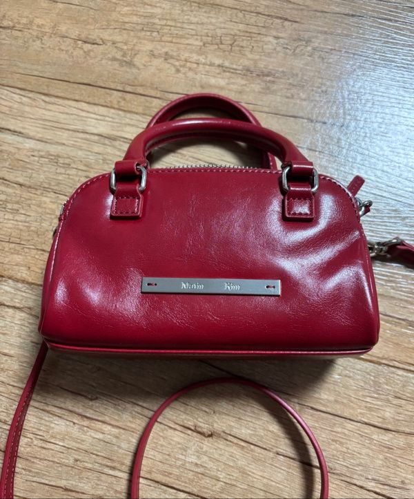 MUSINSA公式 | MATIN KIM DOUBLE ZIPPER MINI CROSS BAG IN WHITE