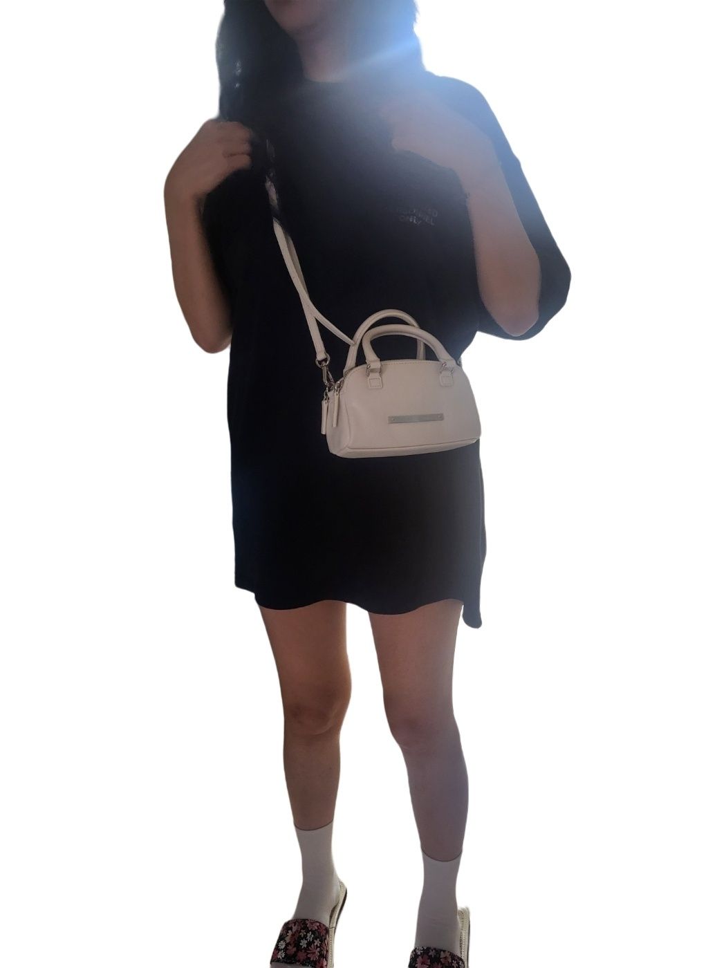 MUSINSA公式 | MATIN KIM DOUBLE ZIPPER MINI CROSS BAG IN WHITE