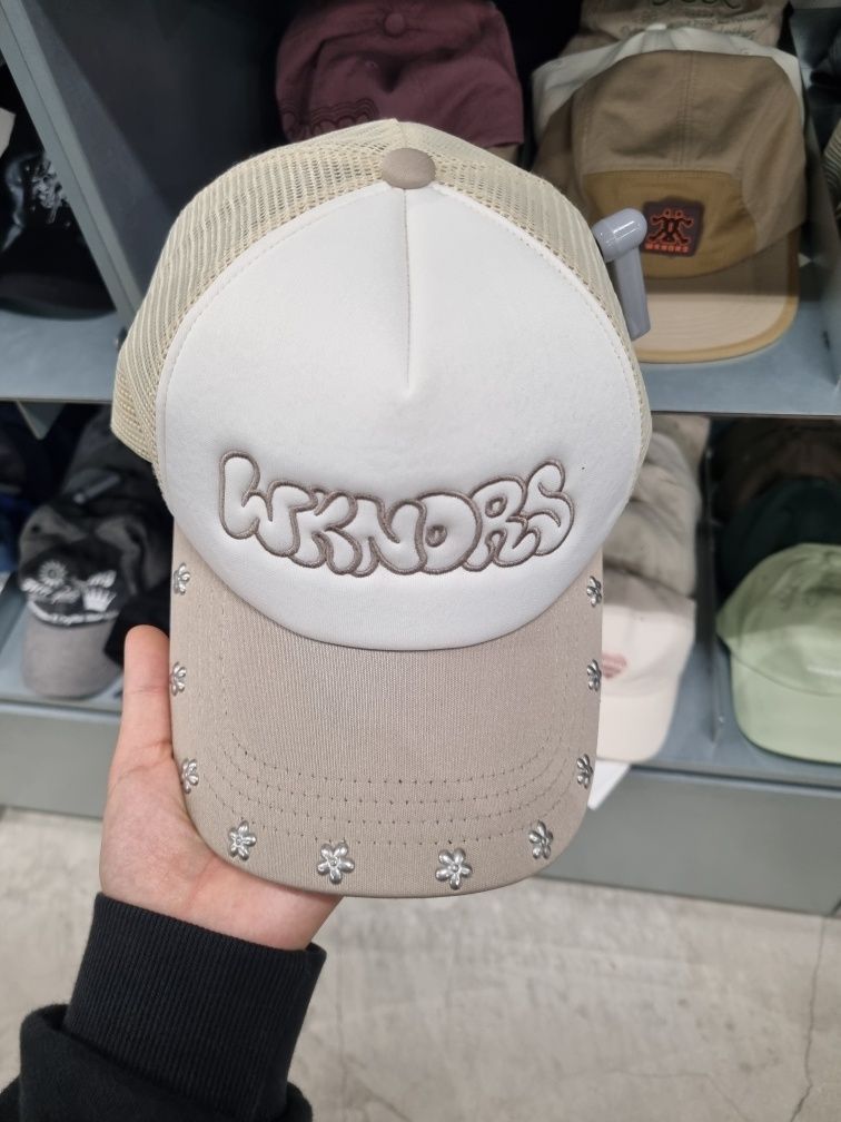 WKNDRS ■ FLORAL TRUCKER CAP MUSINSA | WKNDRS FLORAL TRUCKER CAP (L.KHAKI)