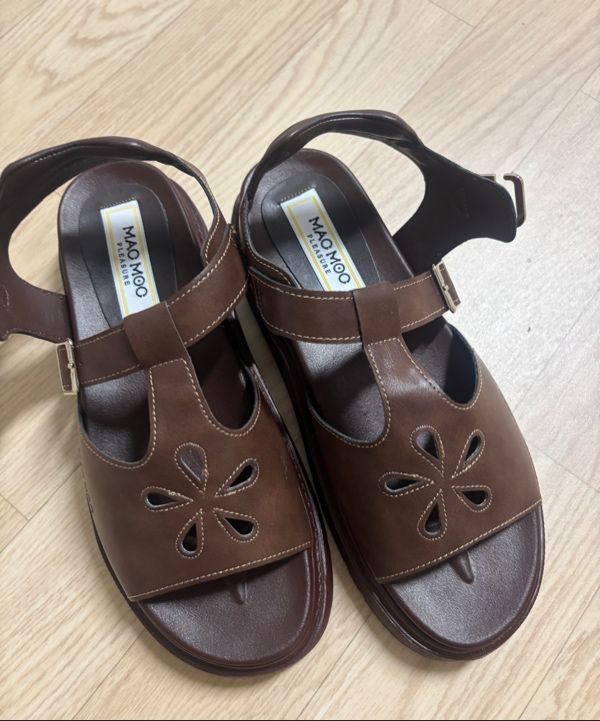 サンダル・ミュール ^MACMOC^ Maze Flower T Strap Casual Sandals 2color 5cm Maze MUSINSA | MACMOC Maze Maze Flower T Strap Casual