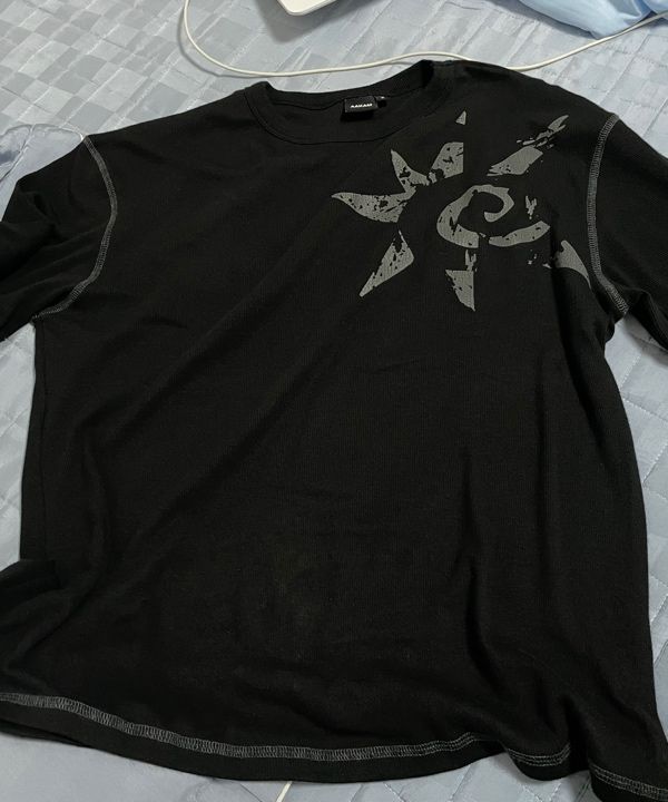 MUSINSA公式 | AAKAM Ribbed Star Ringer Top (Black)