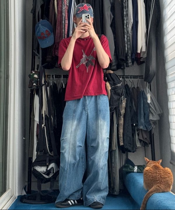 MUSINSA公式 | AAKAM Knee Pin-tuck Washed Denim Pants (Blue)