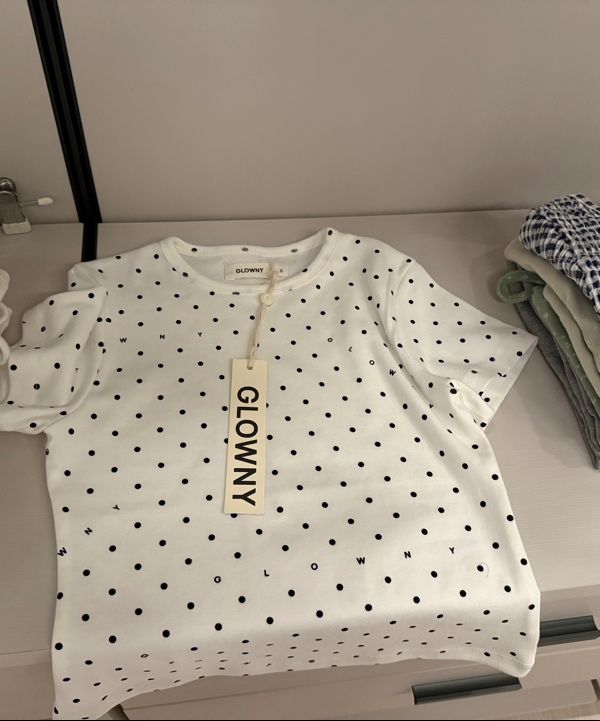 MUSINSA公式 | GLOWNY WILD BABY TEE (4 Colors)