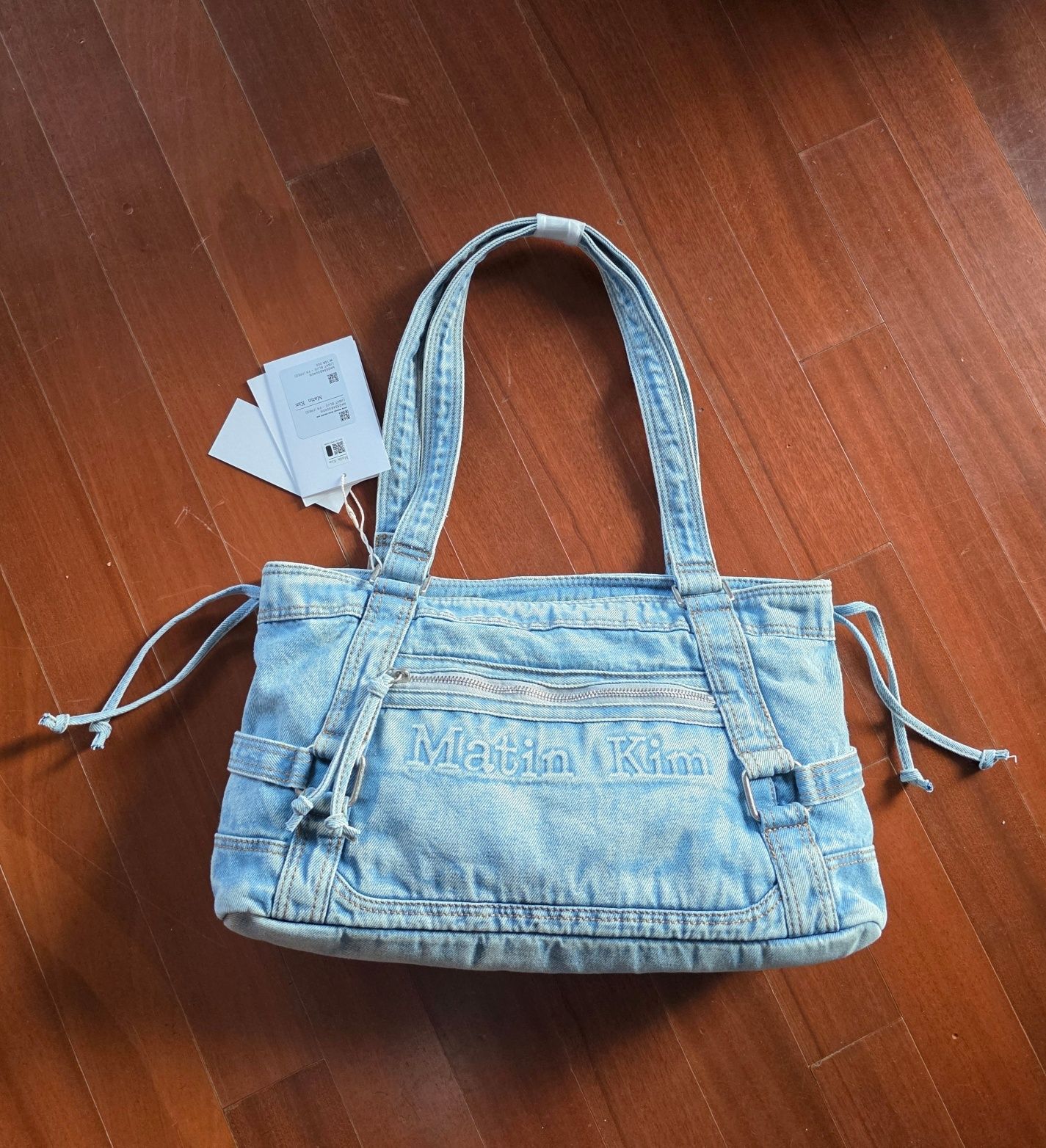 ★ MartinKim★送料関税無料 DENIM SQUARE BAG MATIN WASHED DENIM SQUARE BAG IN LIGHT BLUE – Matin Kim