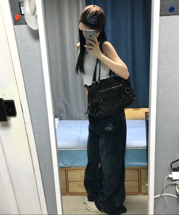 ● MATIN KIM ● MATIN WASHED DENIM SQUARE BAG MATIN WASHED DENIM SQUARE BAG IN LIGHT BLUE – Matin Kim