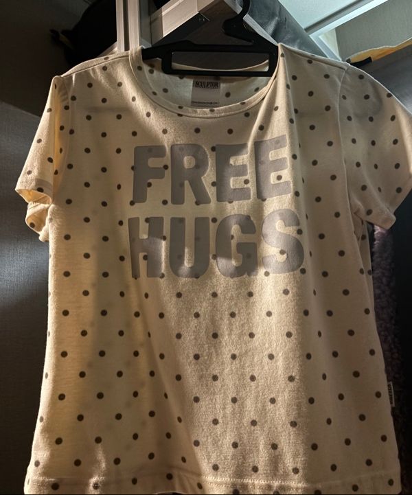 Tシャツ・カットソー [SCULPTOR] Free Hugs Tee Raw SC25S294IV Free Hugs Tee Raw – SCULPTOR JAPAN
