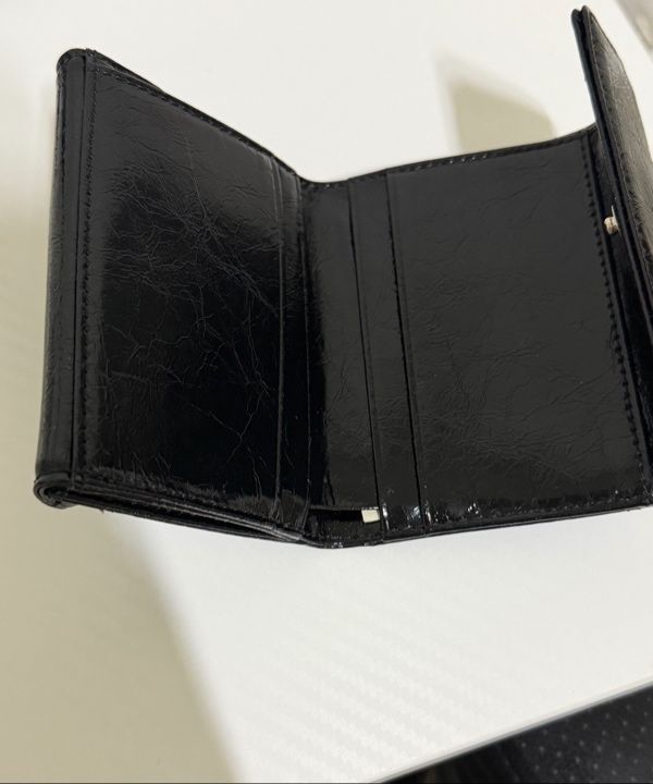 MUSINSA | fennec CRINKLE TRIANGLE DOCO WALLET - BLACK