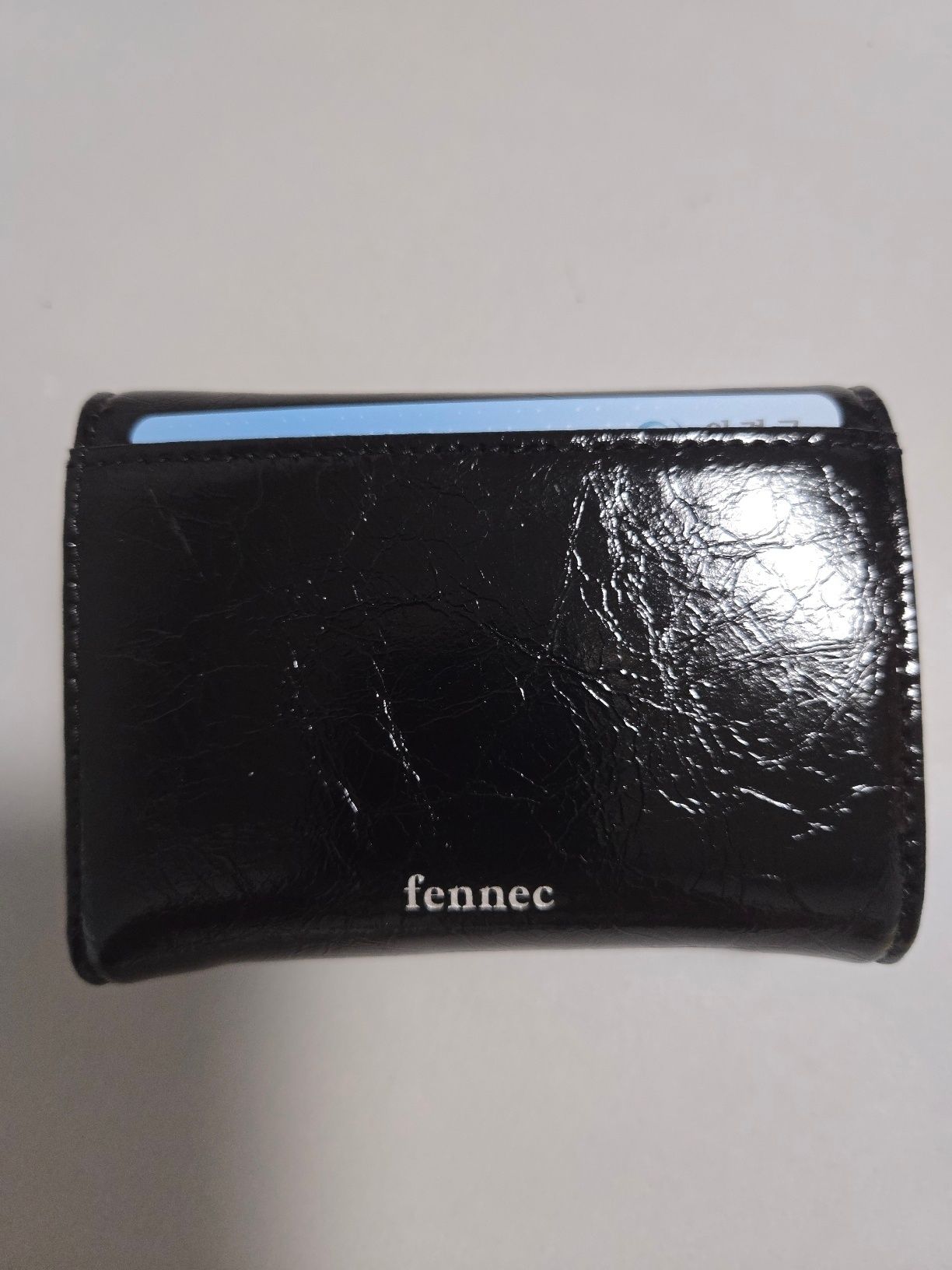 MUSINSA | fennec CRINKLE TRIANGLE DOCO WALLET - BLACK