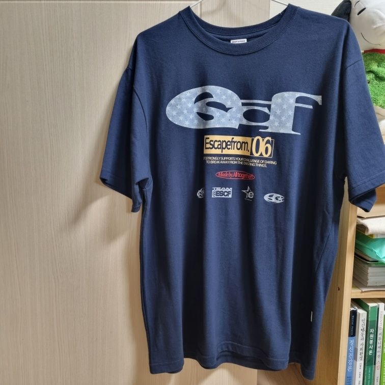 Tシャツ・カットソー ESCAPEFROM STARCHAMO ESCF LOGO COLLAGE PRINT OVERFIT T-shirt MUSINSA | ESCAPEFROM Black Star Denim ESCF Logo Collage