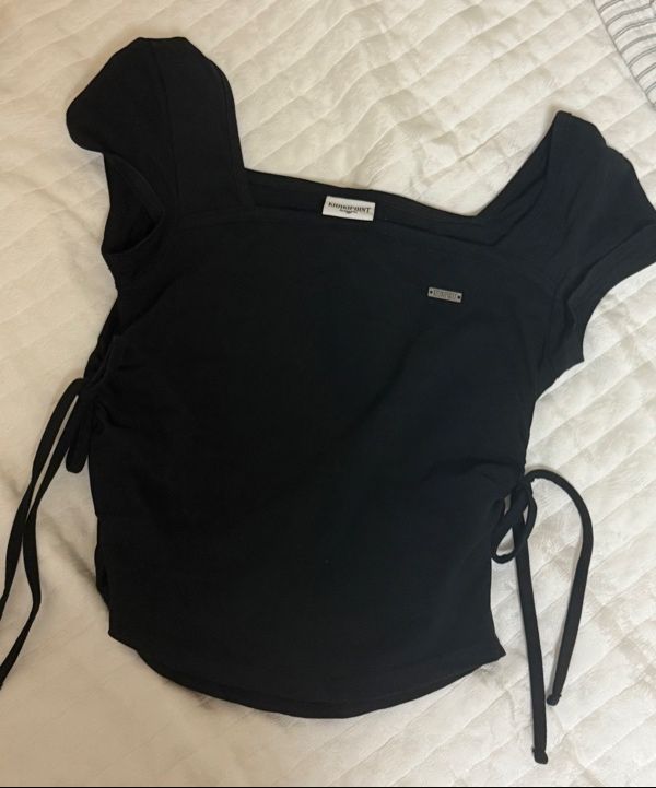 【KHAKIPOINT】Ribbon Shirring T-shirt (black) MUSINSA | KHAKIPOINT Ribbon Shirring T-shirt (black)