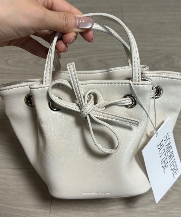ショルダーバッグ・ポシェット SOMEWHER EBUTTER Sophie Mini Cross Bag KK5B0019 MUSINSA公式 | SOMEWHEREBUTTER Sophie Mini Cross Bag - 3Color