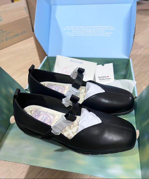 MUSINSA | ROCKFISH WEATHERWEAR [X MINJUKIM] BLISS RIBBON SNEAKERS