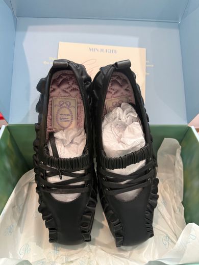 MUSINSA | ROCKFISH WEATHERWEAR [X MINJUKIM] BLISS RUFFLE SNEAKERS